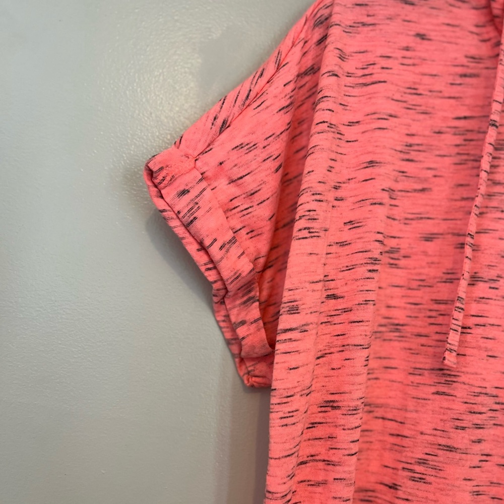 Reebok Coral & Black Striped Hoodie Shirt - Size Large 🏋️♀️✨ - Picture 6 of 7